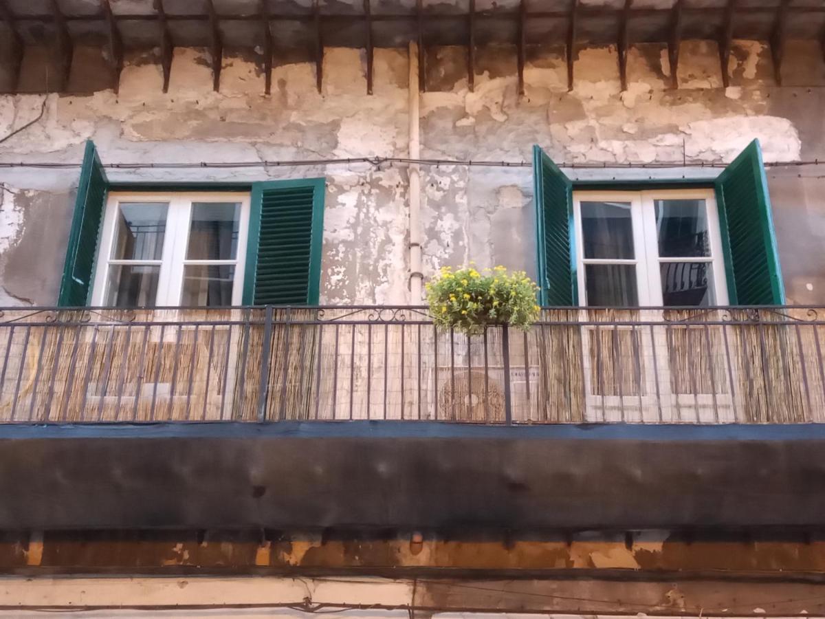 Locazione Breve In Pieno Centro "Blue House" Daire Palermo Dış mekan fotoğraf
