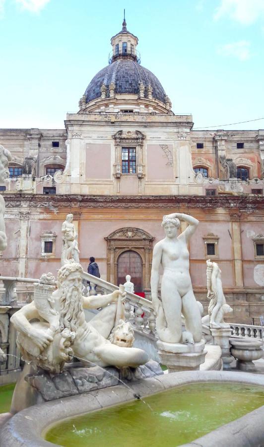 Locazione Breve In Pieno Centro "Blue House" Daire Palermo Dış mekan fotoğraf